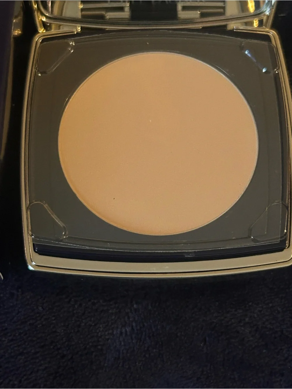 Estee Lauder Double Wear Say in Place Powder Foundation